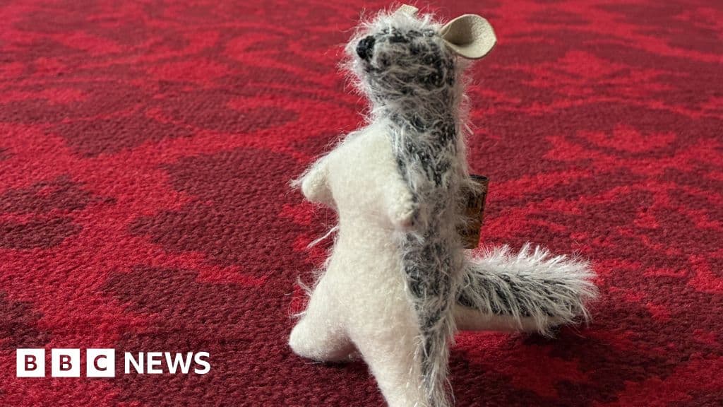 Creating Roo, the missing Winnie-the-Pooh toy, for Camilla's US visit
