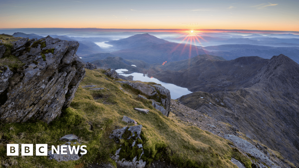 Fears over rogue parking by sunrise-chasers at national park after overnight ban