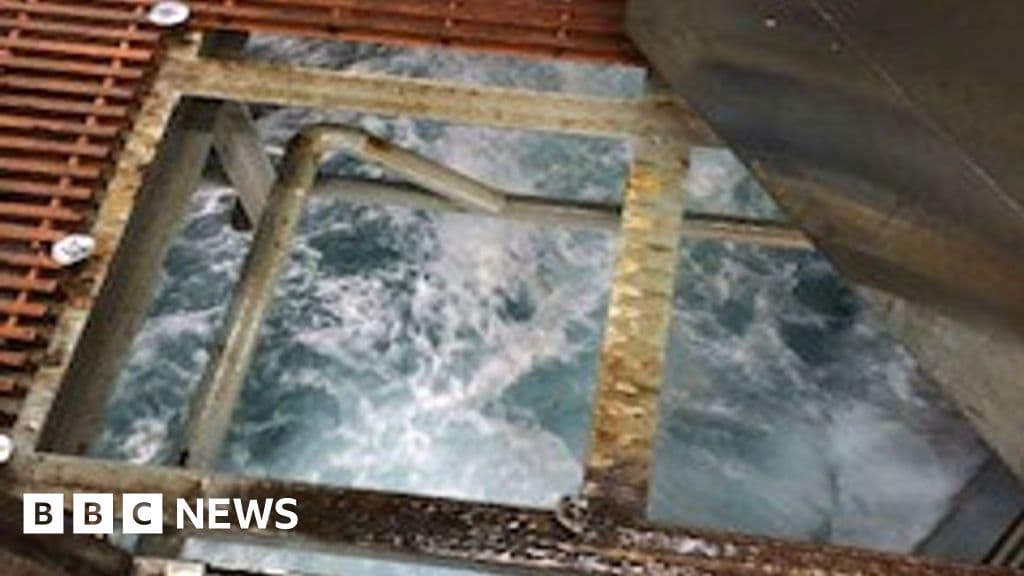 Firm fined after North Sea worker fell to death through hole in rig