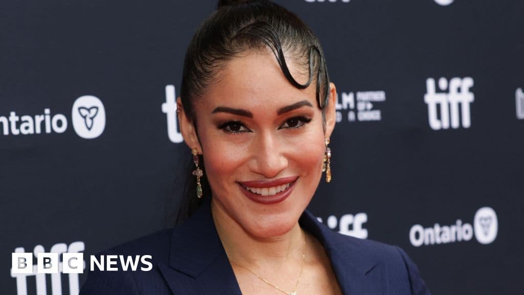 Actress sues Avatar director for 'theft' of facial features