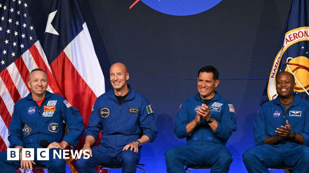 Nasa names next astronauts for Artemis Moon programme