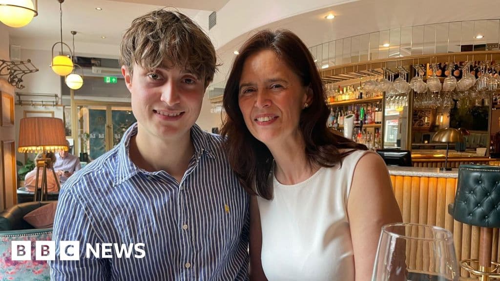 'Such a let-down' - healthcare students on NHS recruitment squeeze in Wales