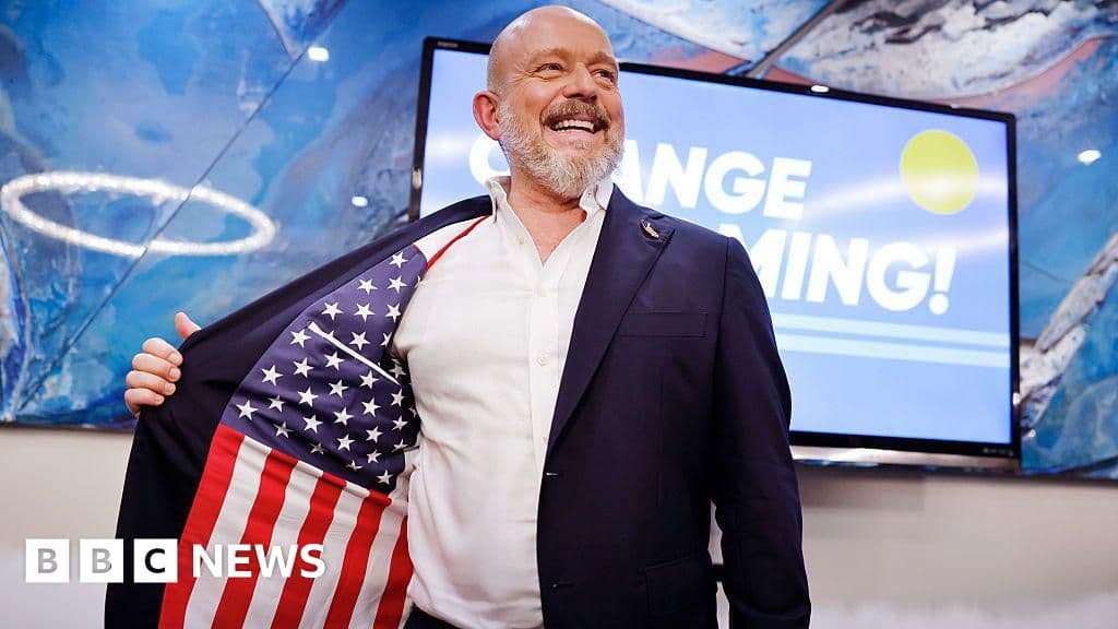 Former Cameron adviser Steve Hilton advances in California governor's race