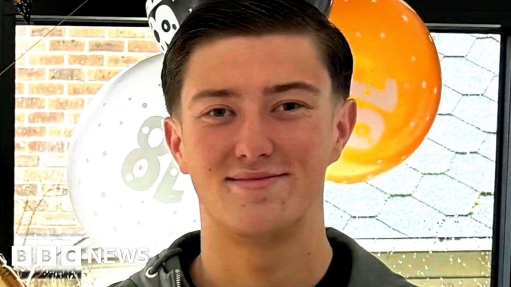 Murdered student 'did not die with dignity' says family