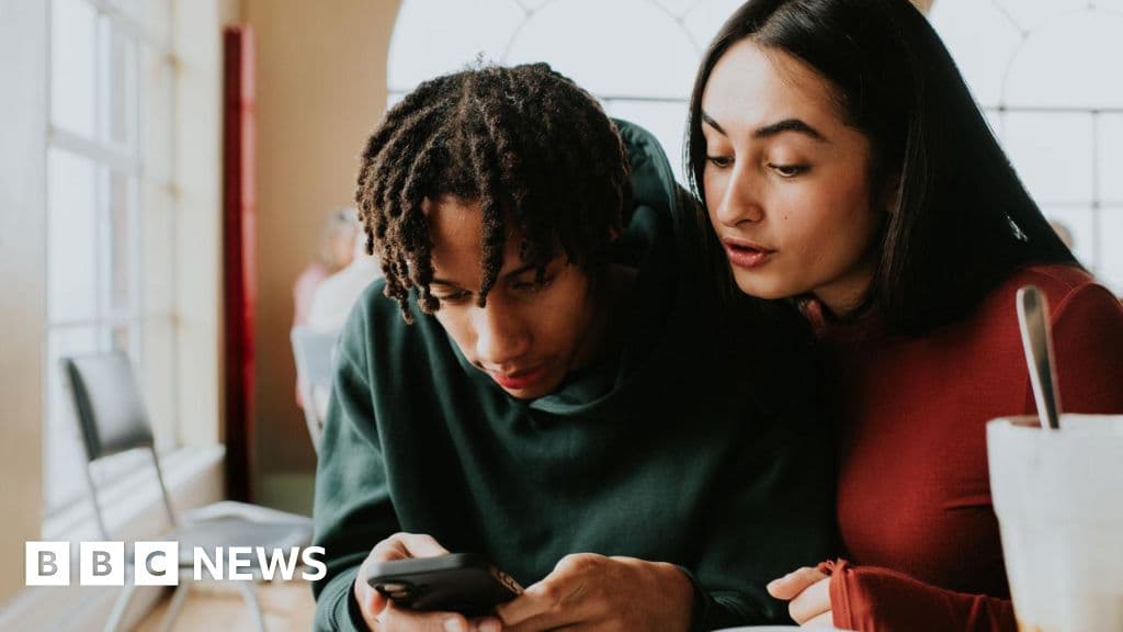 Under-16s to be banned from TikTok, YouTube and other social media by next spring, Starmer says
