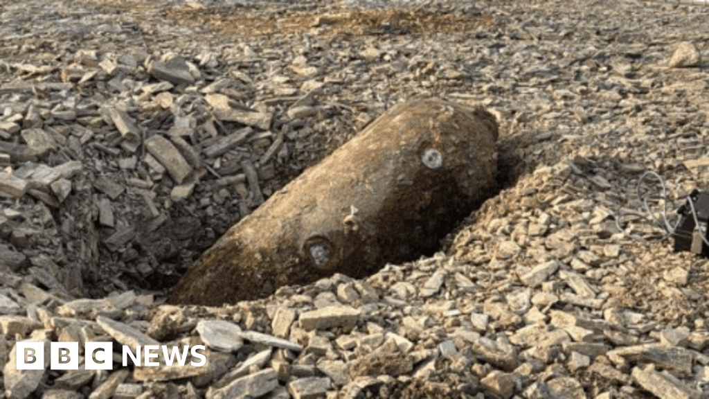 WW2 bomb to be blown up as 1,200 homes evacuated