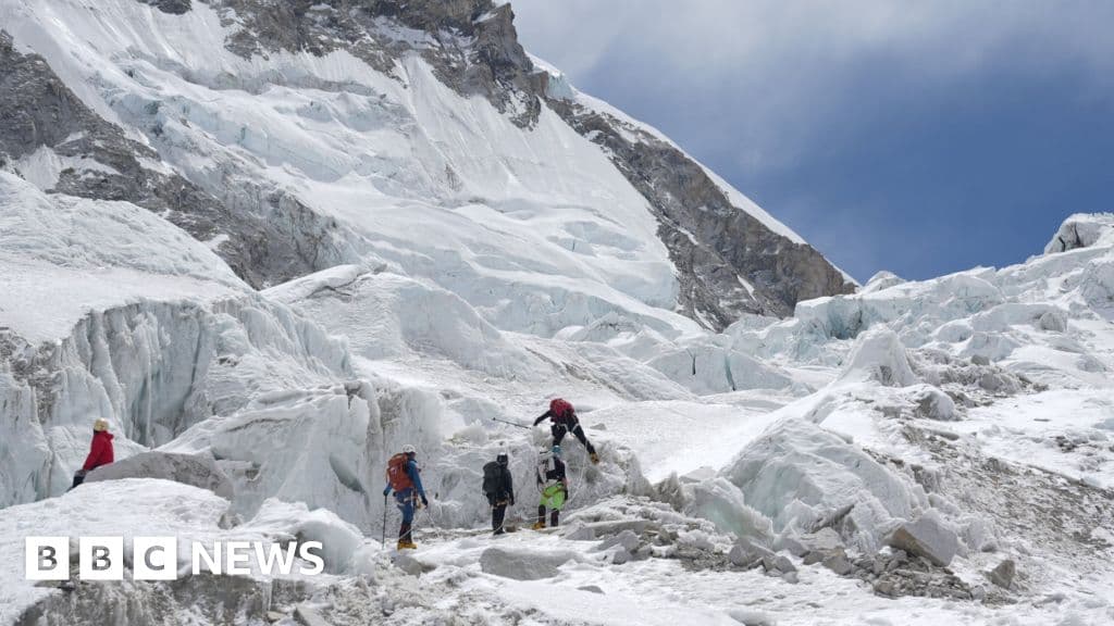 Huge chunk of glacier blocks Everest route in peak climbing season