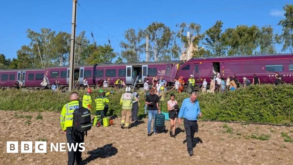 Eyewitnesses describe injuries and confusion of Bedford train crash