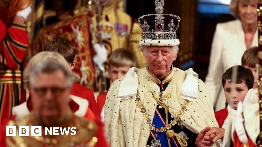 Starmer prepares for King's Speech as he faces leadership crisis