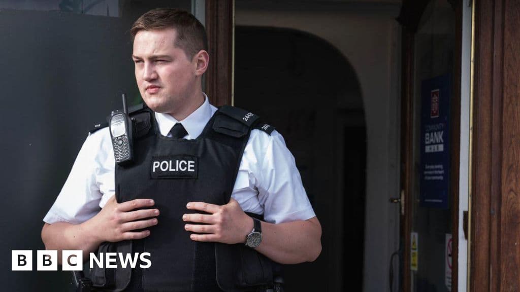 Hope Street actor Finnian Garbutt dies aged 28