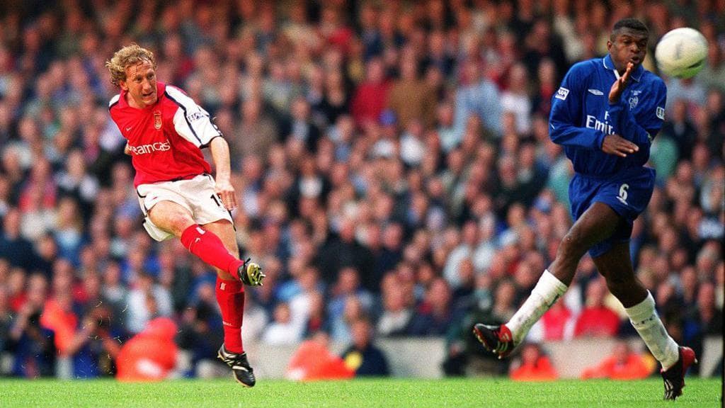 Ray Parlour scores