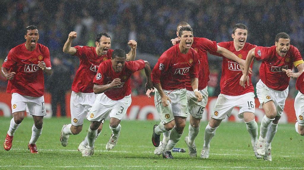 Ryan Giggs, Cristiano Ronaldo, Michael Carrick and Owen Hargreaves of Manchester United celebrate after the penalty shoot-out, winning the UEFA Champions League Final match between Manchester United and Chelsea at Luzhniki Stadium