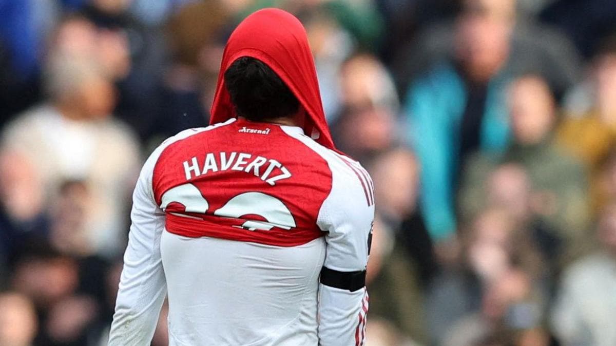 Arsenal's Kai Havertz scored but missed a great stoppage time chance to earn a vital point at Manchester City.