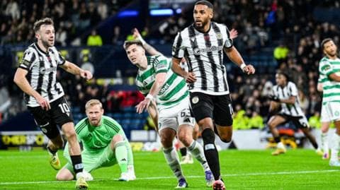 St Mirren score against Celtic