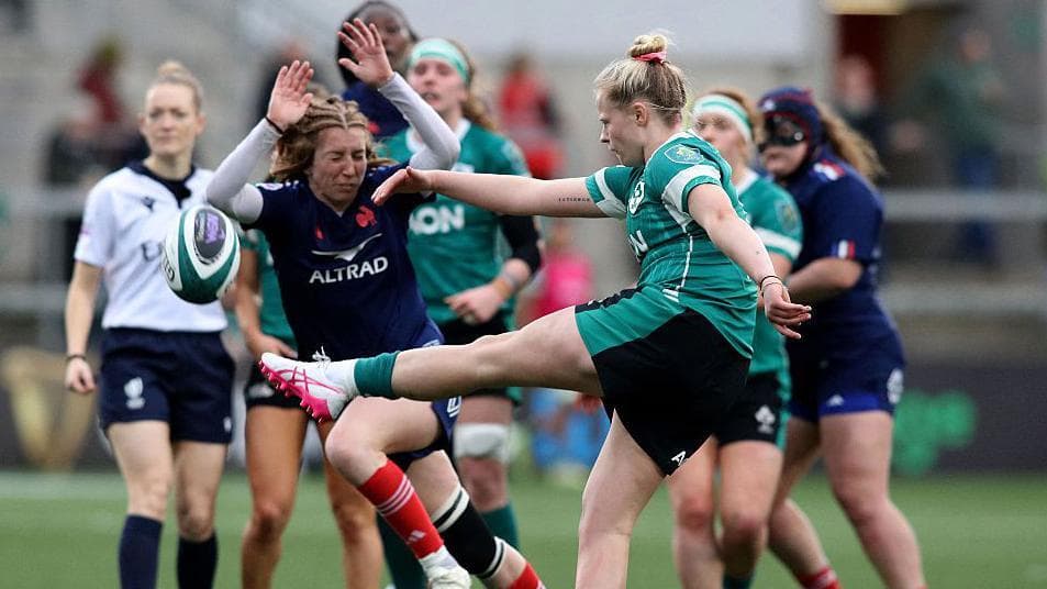 Dannah O'Brien kicks for Ireland