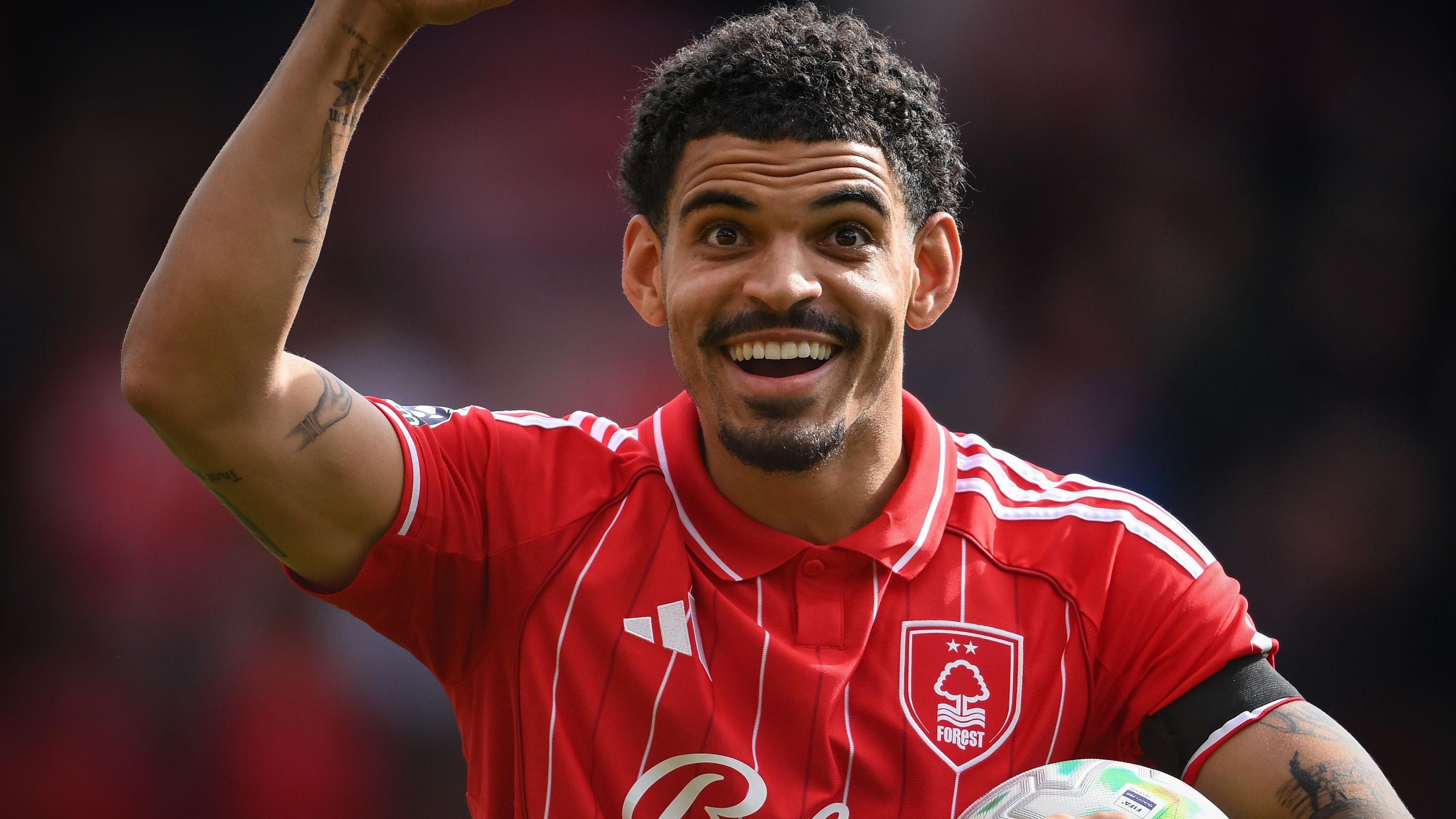 Is Gibbs-White favourite to start as England's number 10 at World Cup?