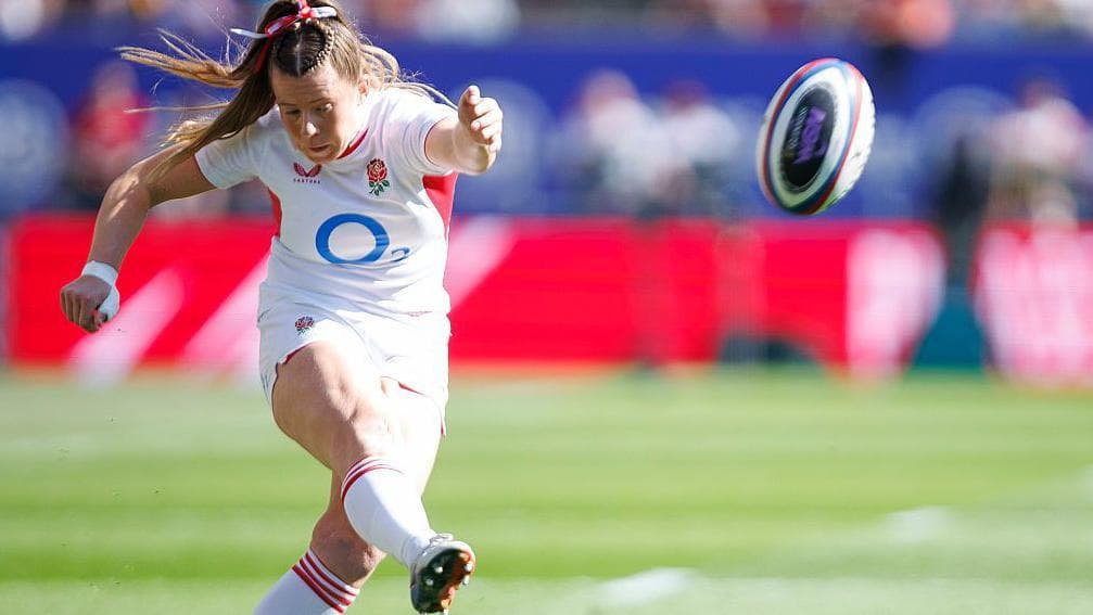 Smaller balls for women's rugby 'worst decision ever'