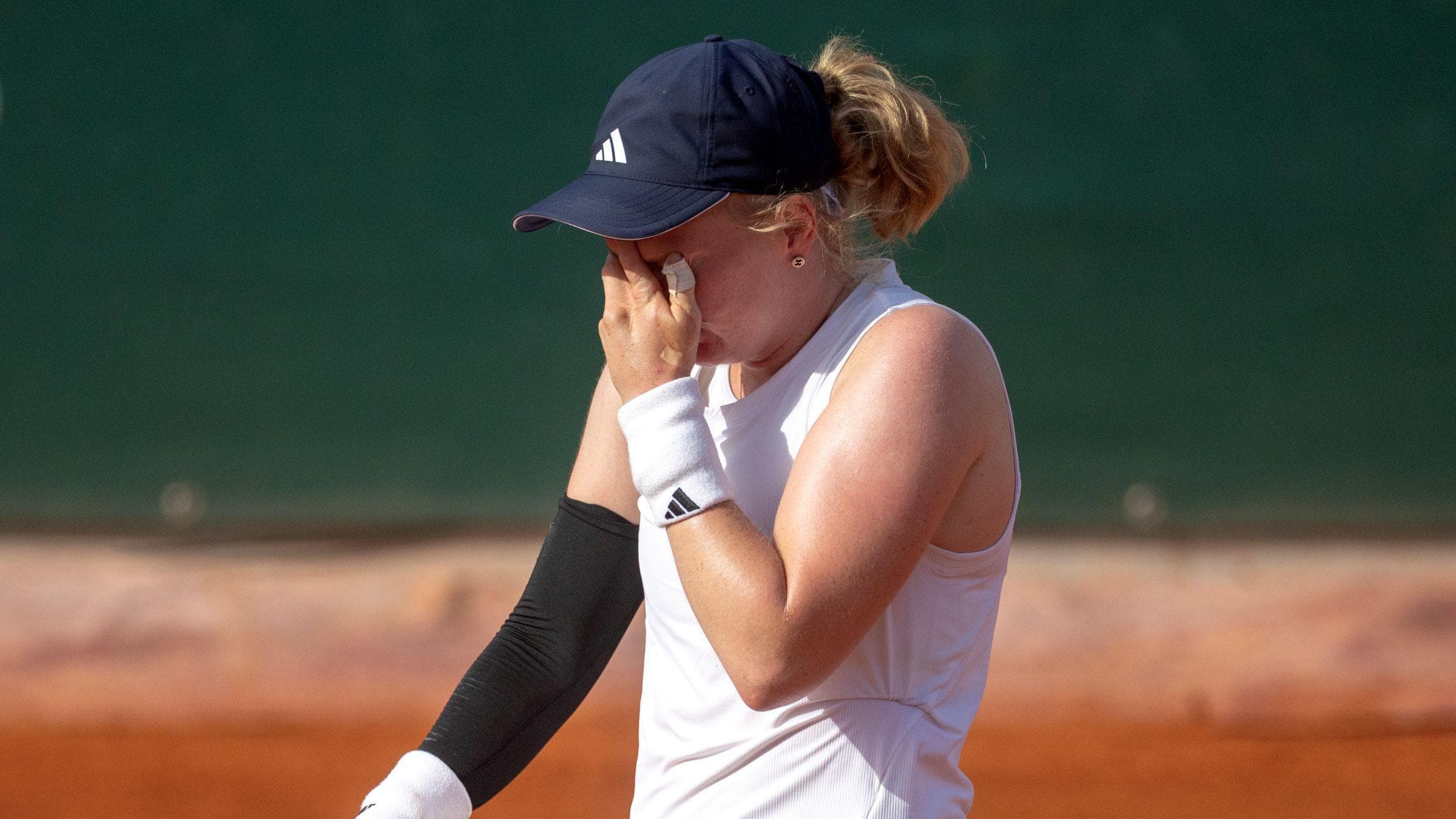 Travelling solo and sharing rooms – what is life like on tennis’ lower rung?