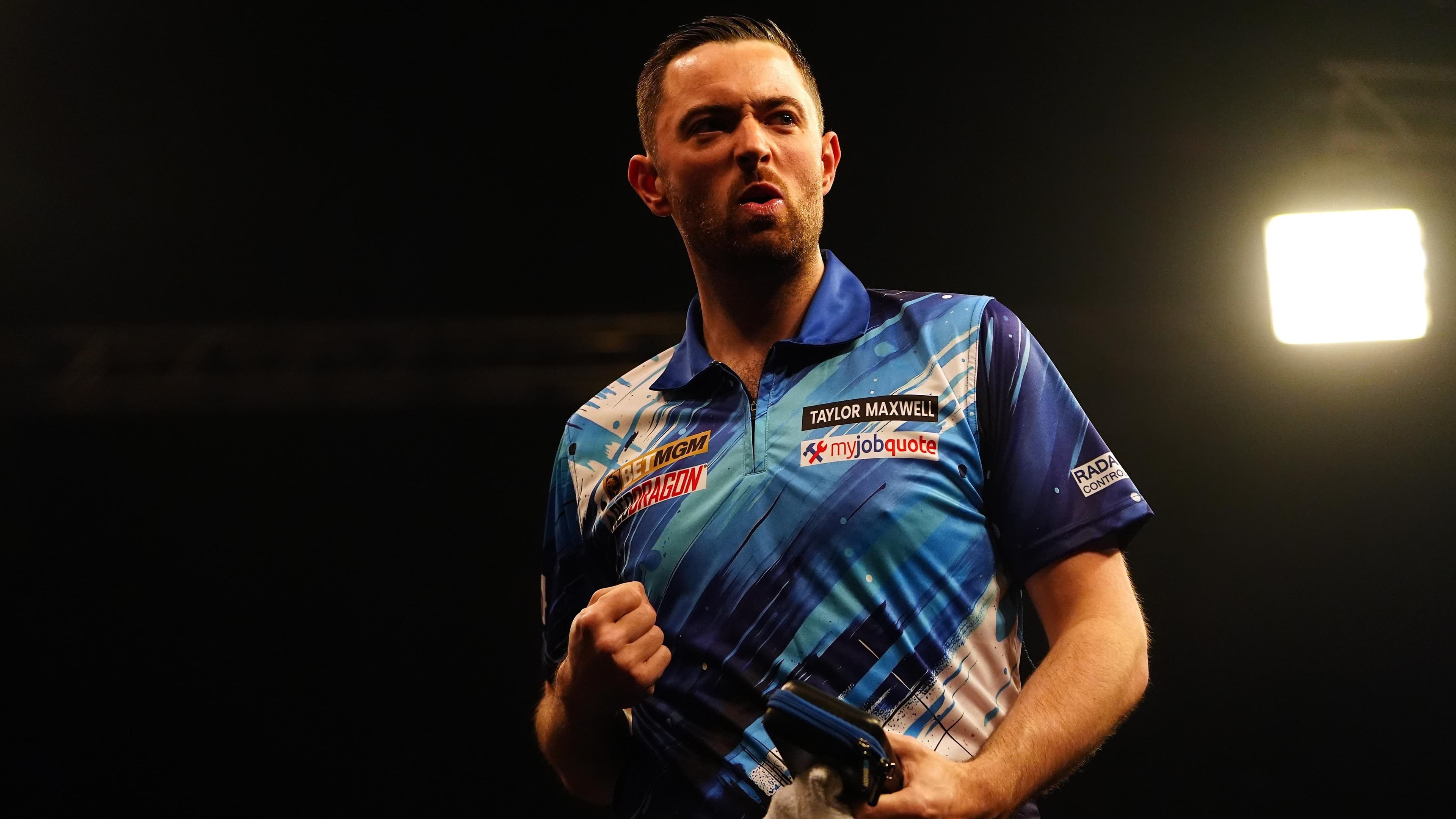 Humphries & Price seal Premier League play-off spots