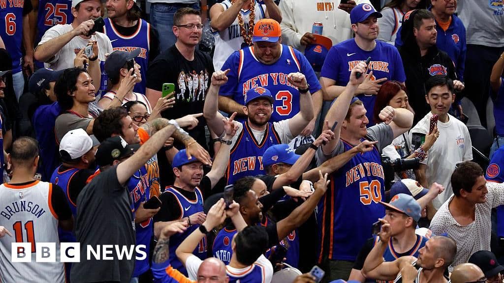 Ticketmaster says Knicks fans won't be locked out of game after last-minute panic