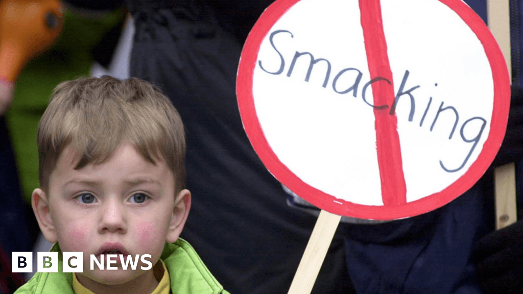 Smacking children could lead to lower GCSE grades, study suggests